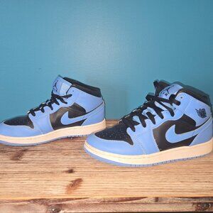 Jordan 1 Mid - Size 6 - Black/Blue